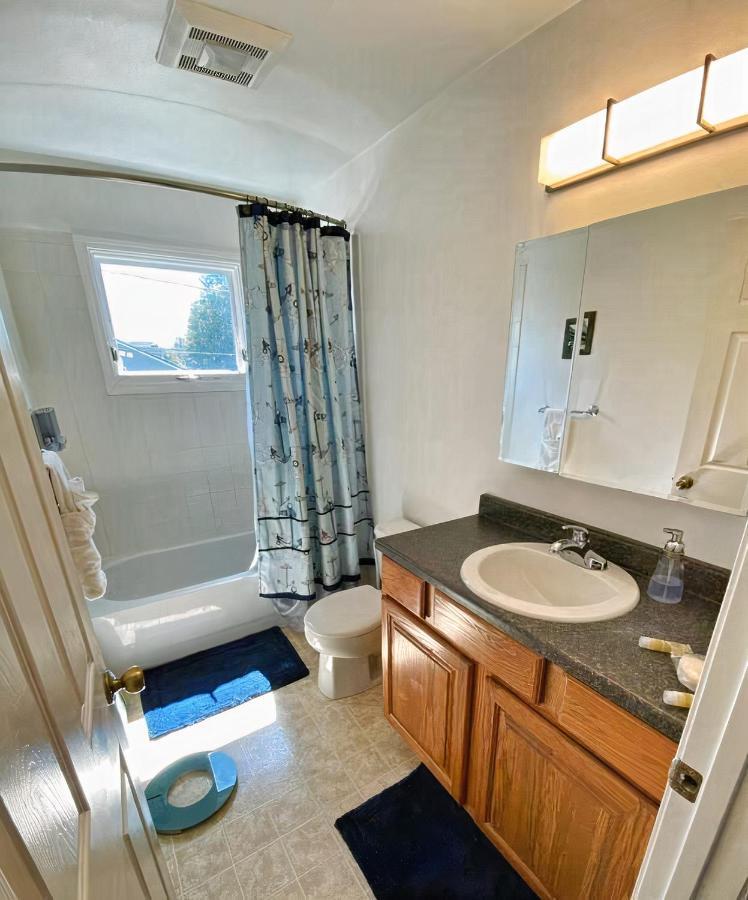 Stay Anchorage! Furnished Two Bedroom Apartments With High Speed Wifi ภายนอก รูปภาพ