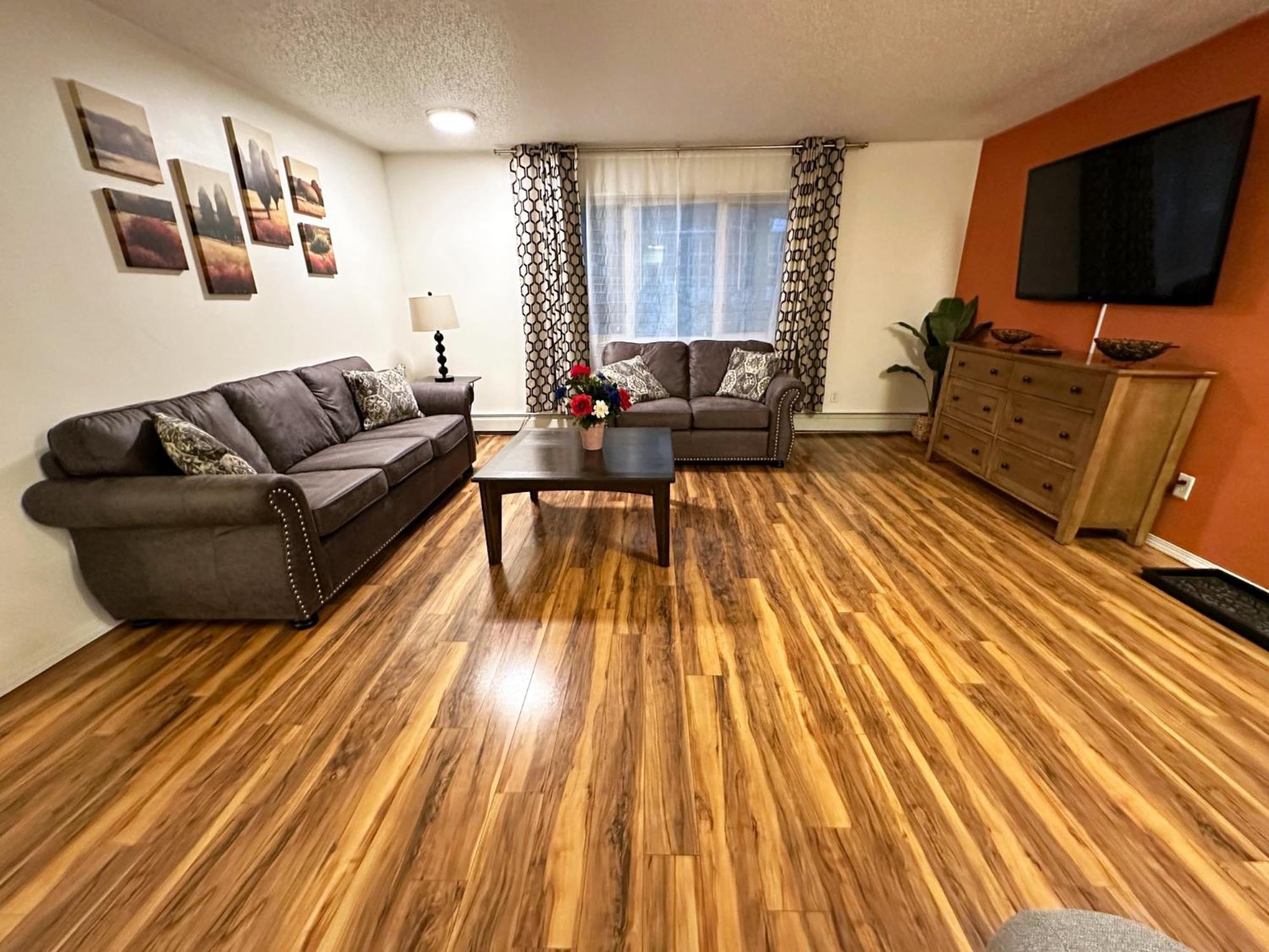Stay Anchorage! Furnished Two Bedroom Apartments With High Speed Wifi ภายนอก รูปภาพ