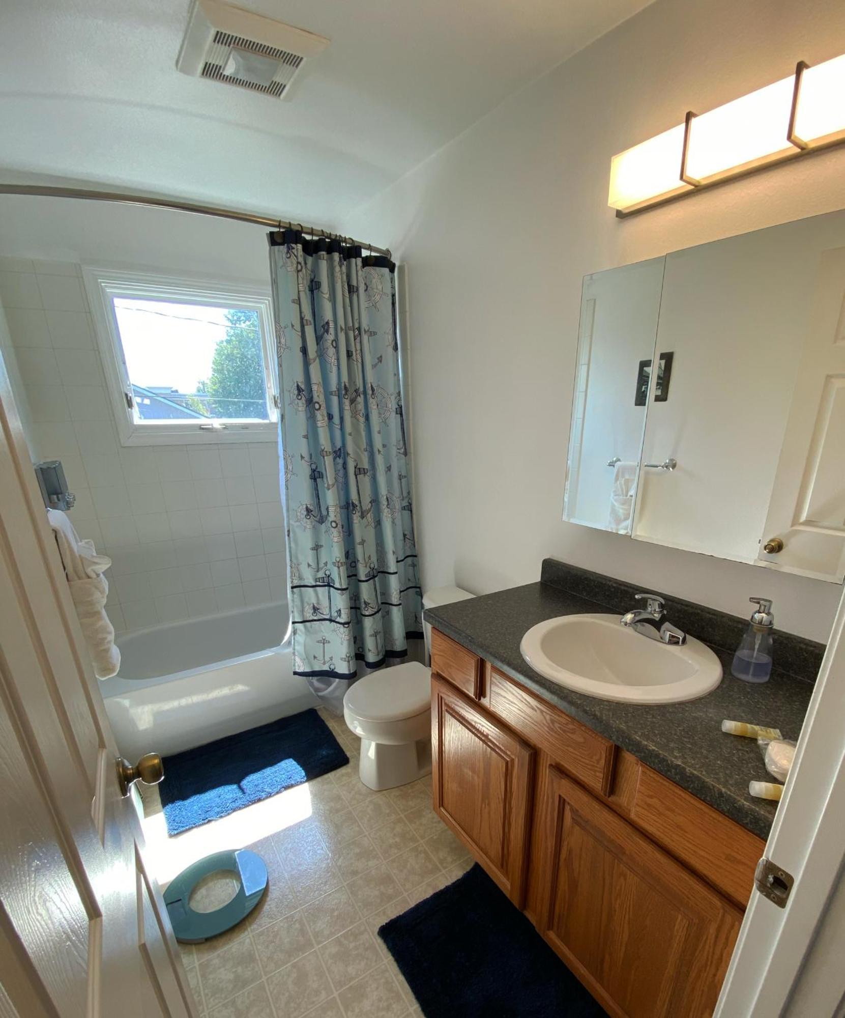 Stay Anchorage! Furnished Two Bedroom Apartments With High Speed Wifi ภายนอก รูปภาพ
